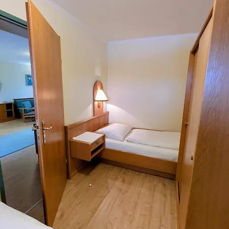 Am Apartment *